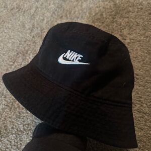 Nike Classic Black bucket Hat